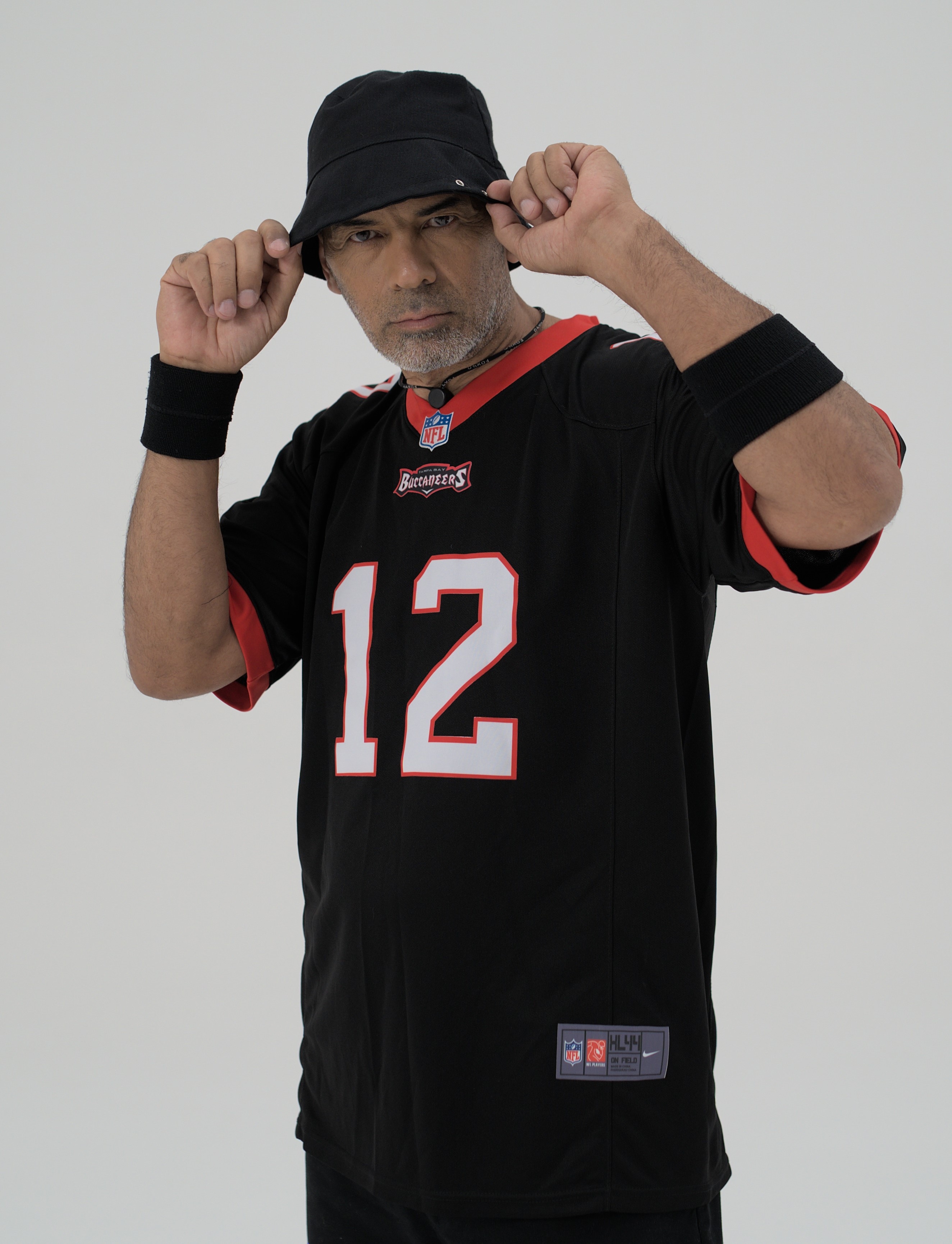 Charlie Breaker estrena el video oficial de su nueva canci&oacute;n &ldquo;P&eacute;gale al Beat&rdquo;