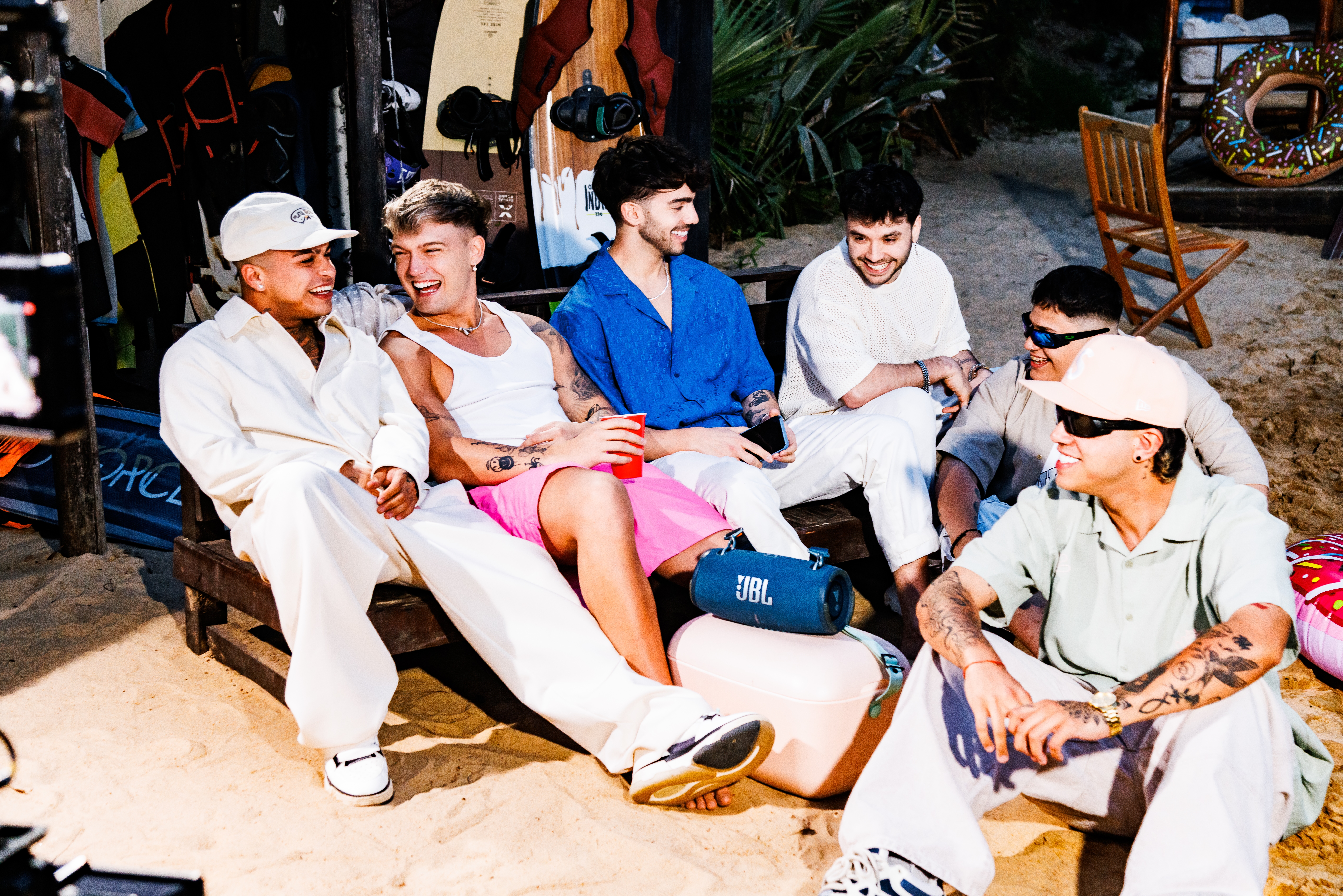 Ian Lucas, Fede Vigevani y Milthon presentan "No Voy a Llorar Por Ti Remix" con una colaboraci&oacute;n inesperada