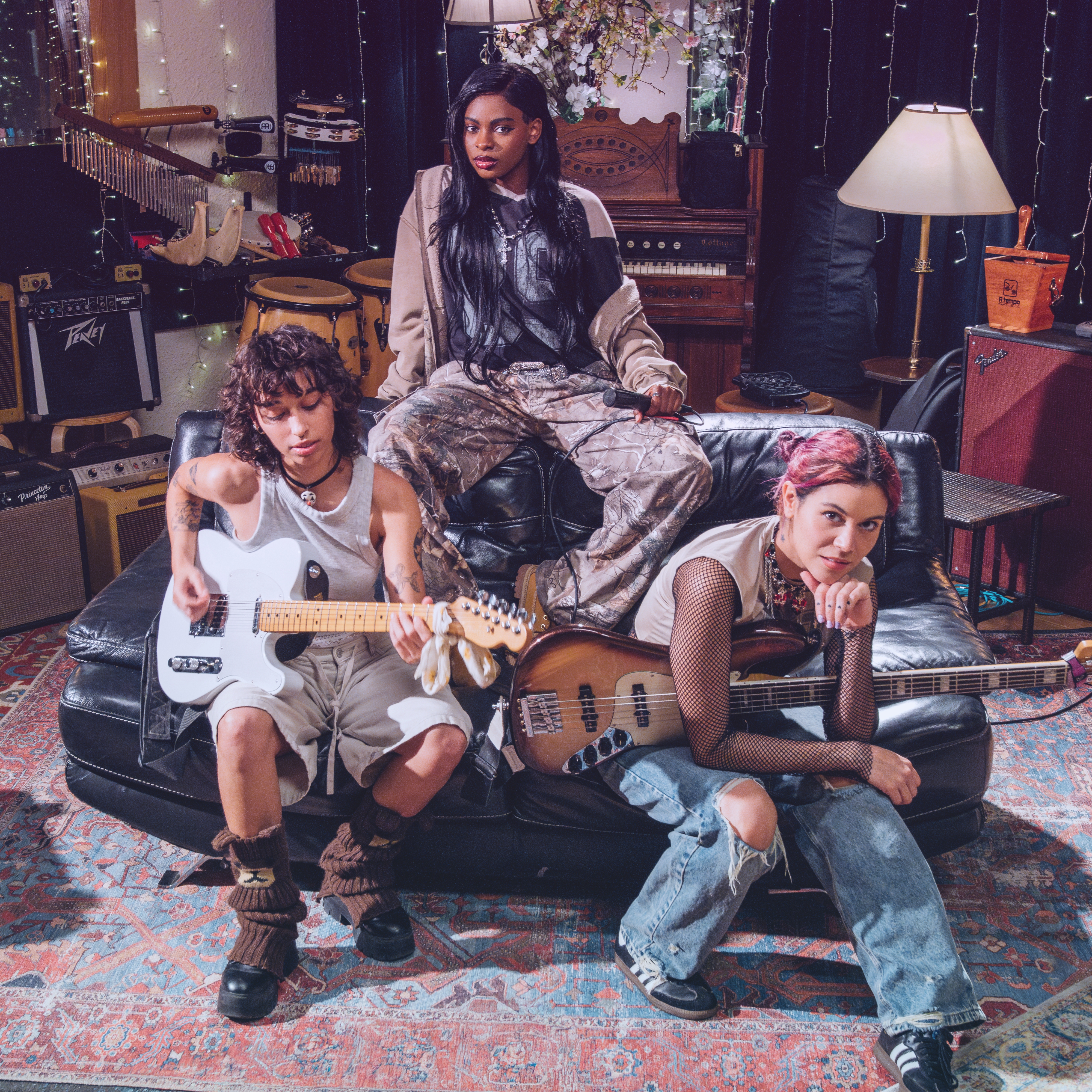 Darumas presenta su nuevo sencillo "Puerta Abierta"