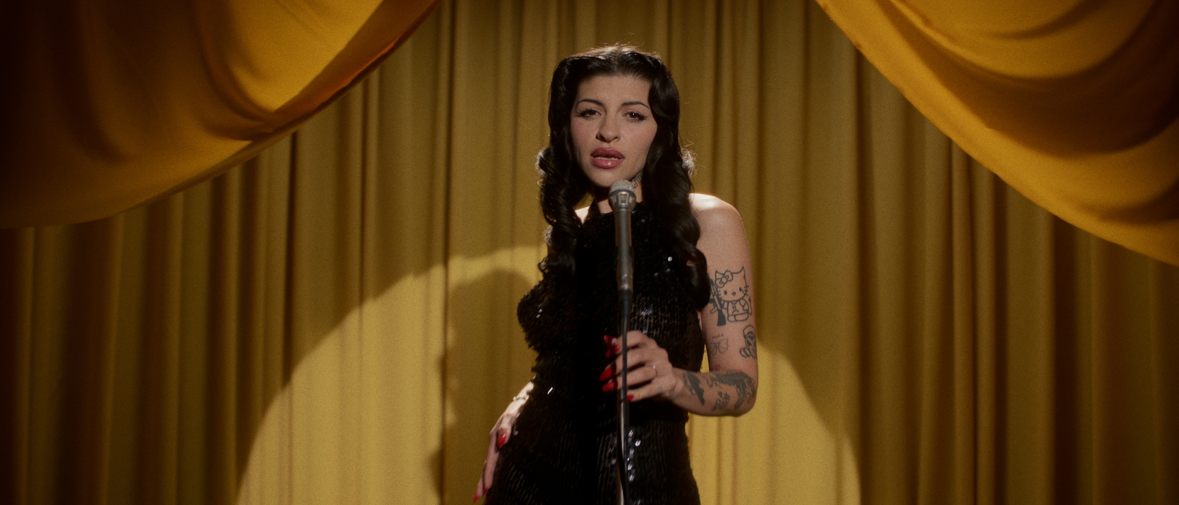 &iexcl;Mira la conferencia de prensa completa de CAZZU en M&eacute;xico!