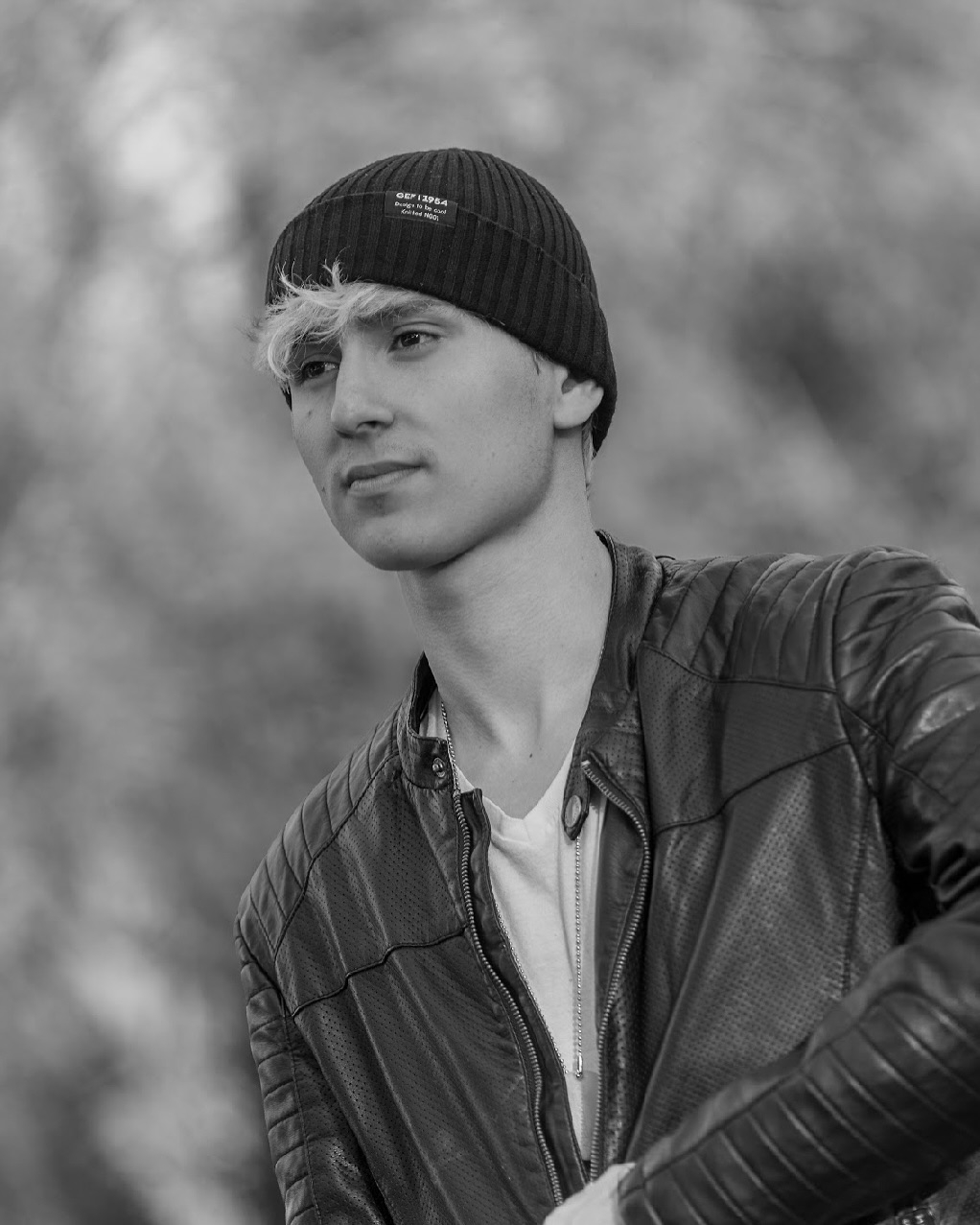 Entrevista a Ryan Cox: "Compongo mucho sobre el amor y el desamor"