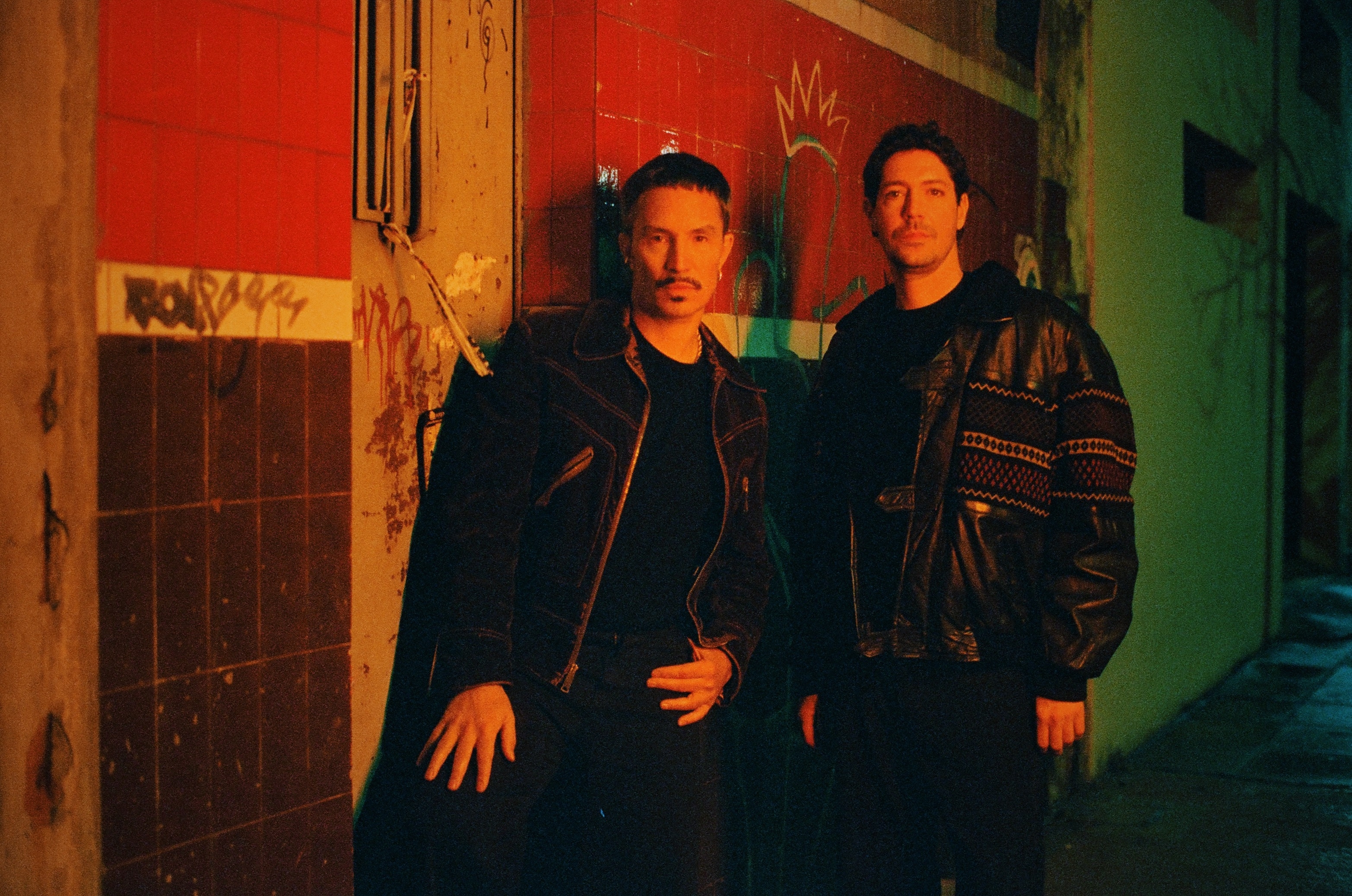 Emmanuel Horvilleur y Juli&aacute;n Kartun se unen para el estreno de "En La Moto"