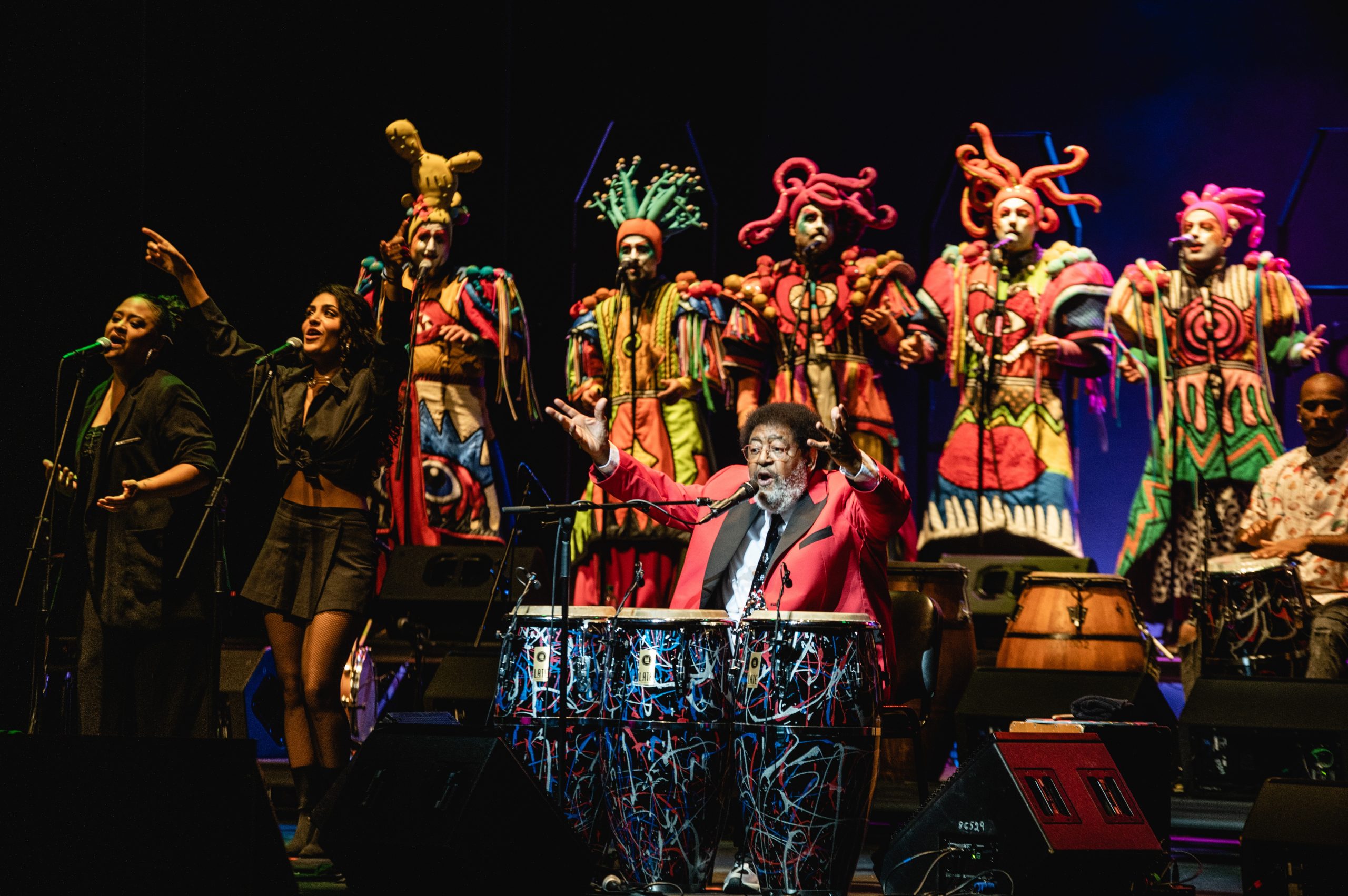 Rub&eacute;n Rada y la murga Agarrate Catalina presentan TERAPIA DE MURGA en Argentina