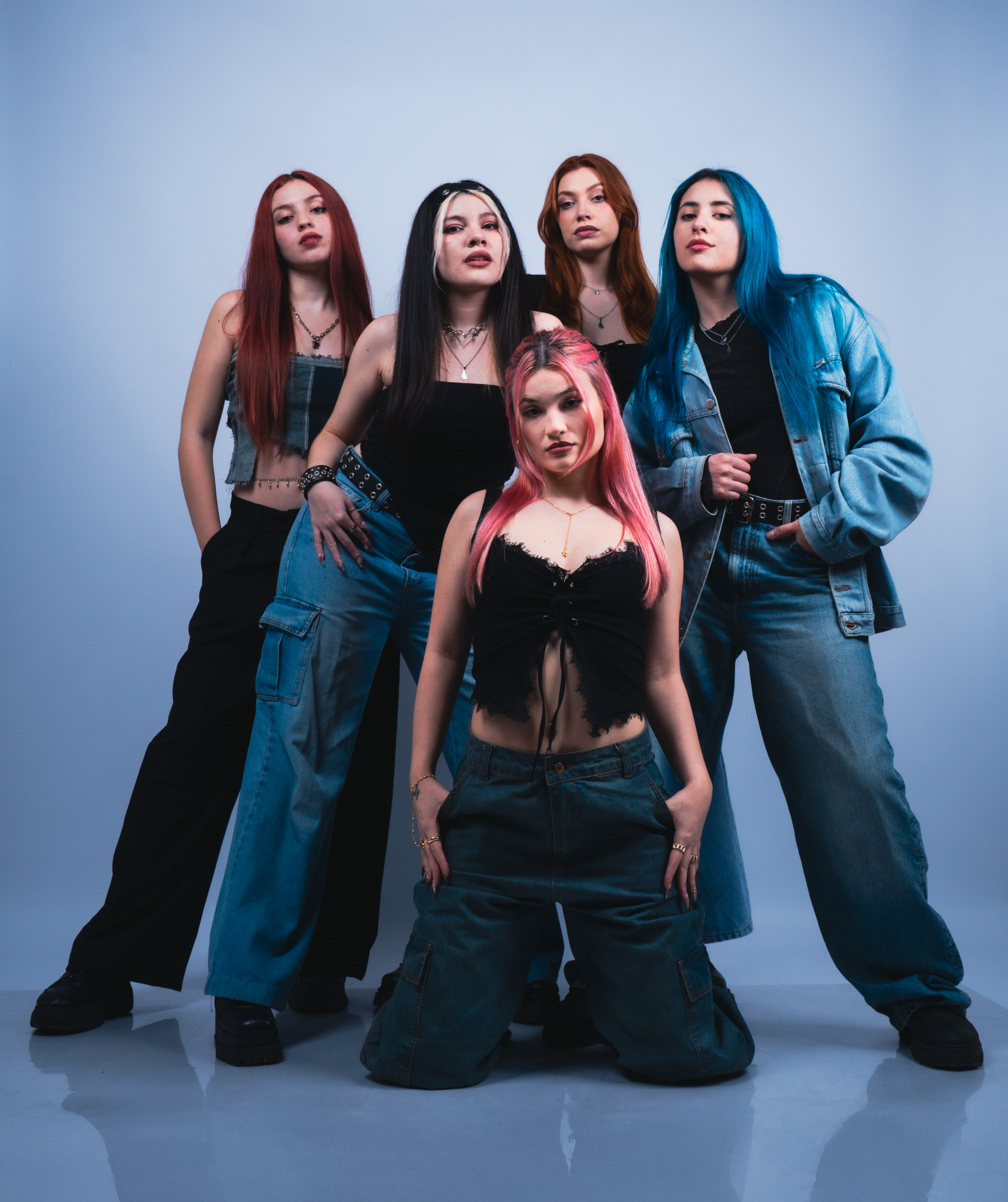 ADOLLZ son las elegidas para abrir el show de P1HARMONY en Argentina