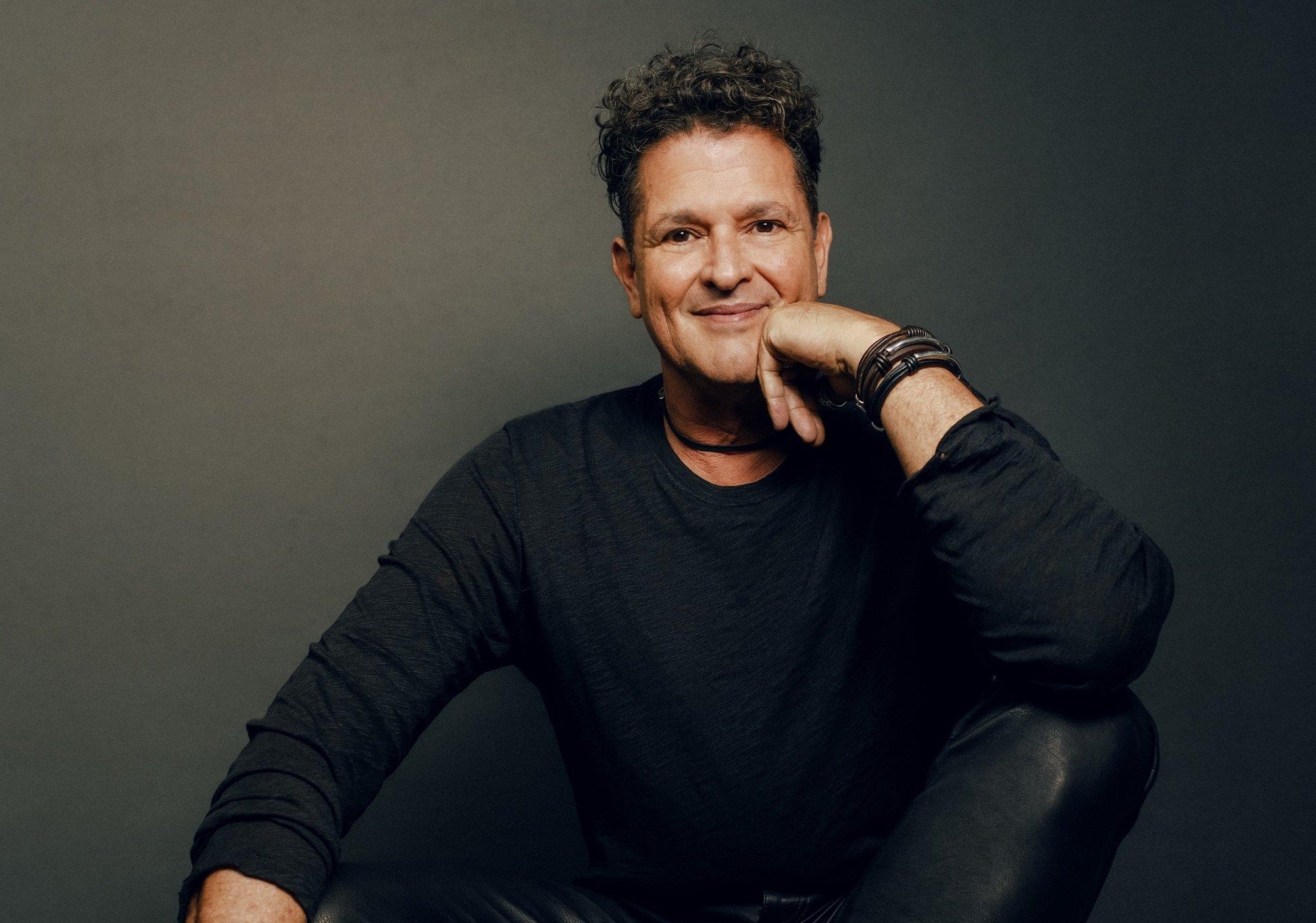 Entrevista a Carlos Vives: "En el escenario estoy conectado con muchos esp&iacute;ritus&rdquo;
