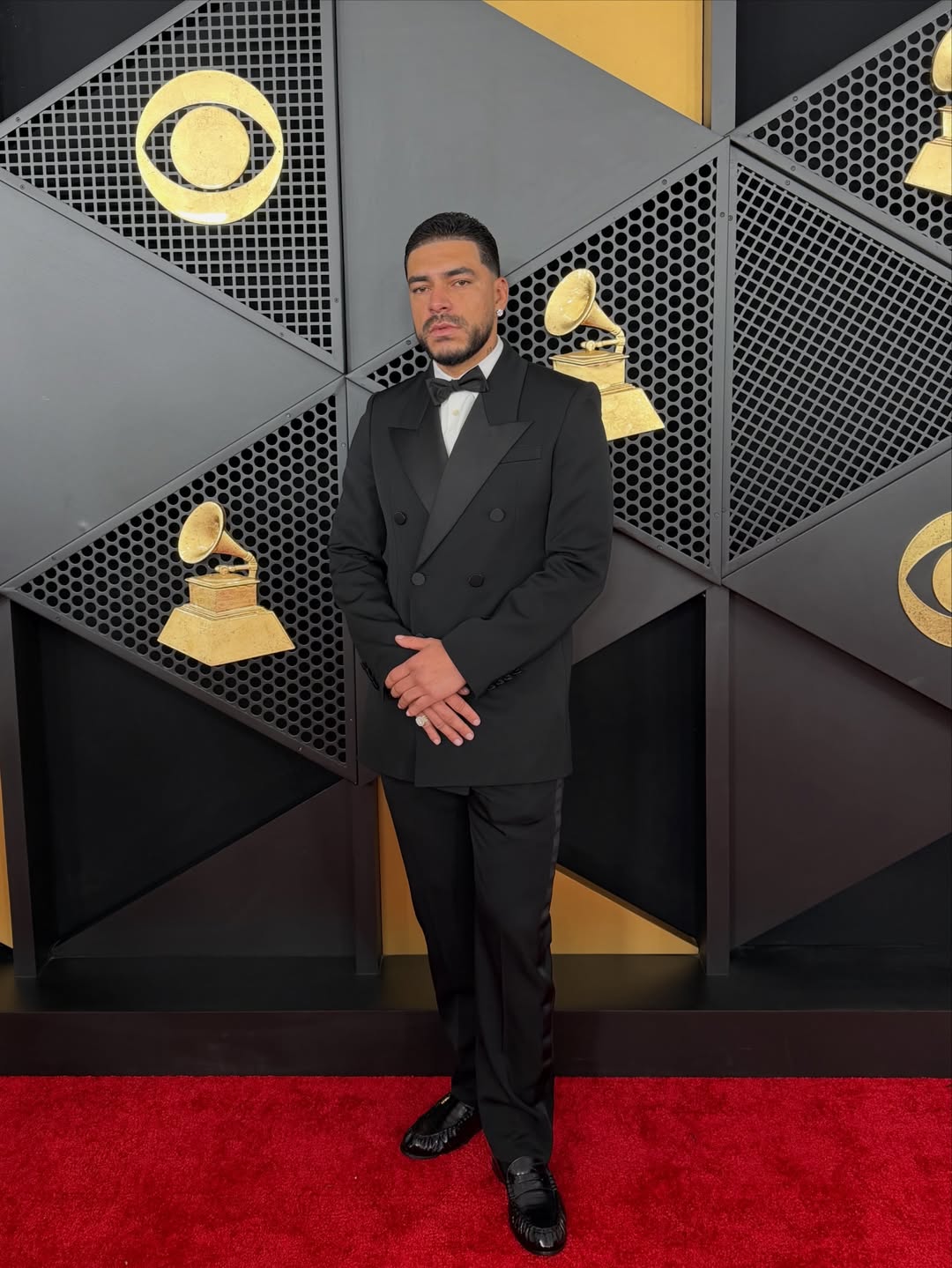 Entrevista a Ryan Castro en los GRAMMYs: “J Balvin merece un premio por inspirarnos”